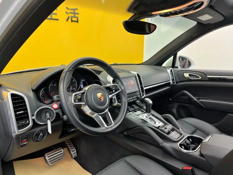 macan cayenne