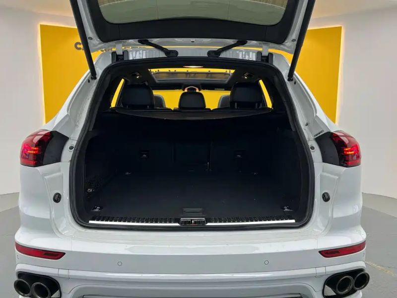 macan cayenne