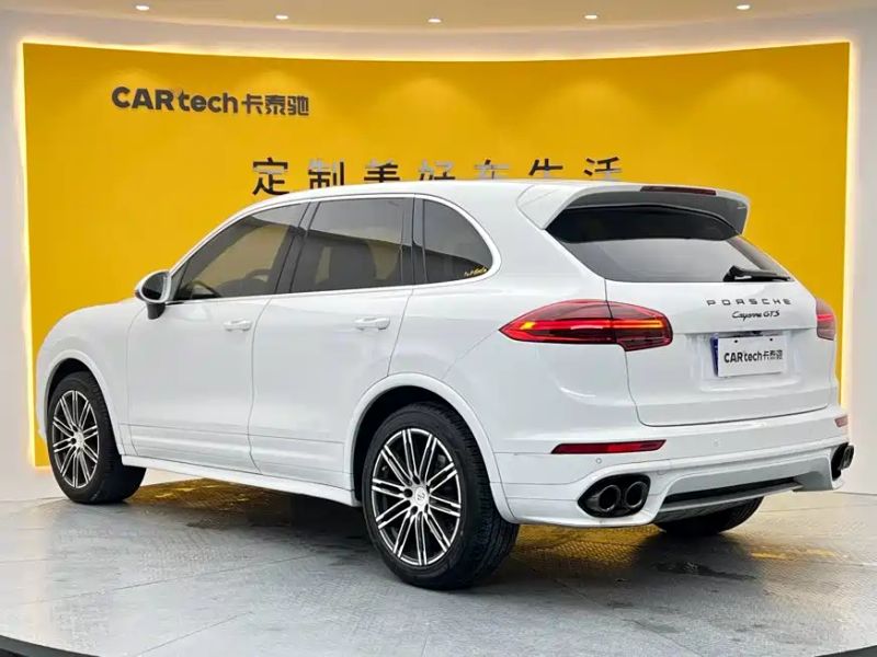macan cayenne