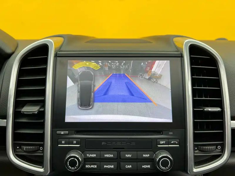 macan cayenne