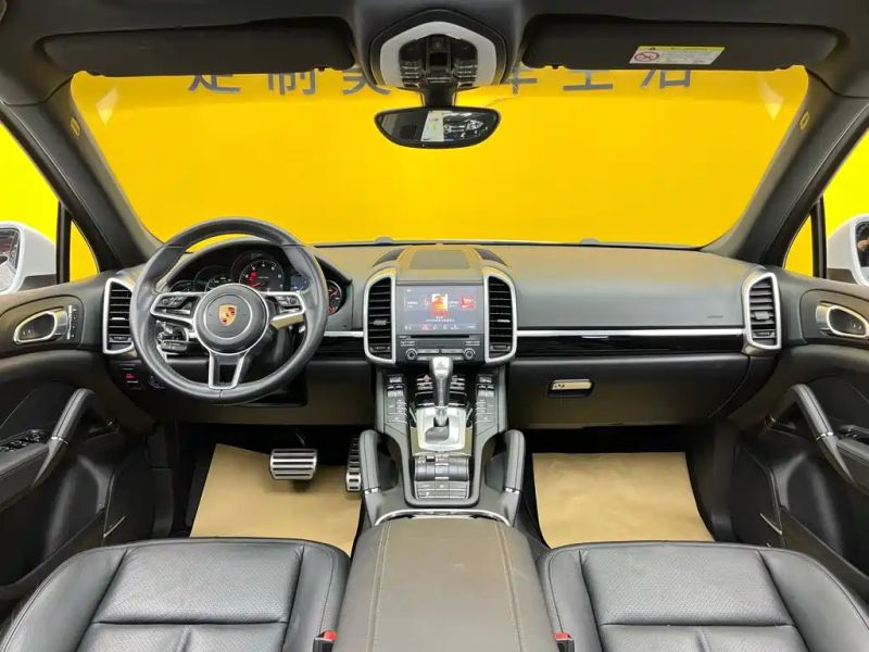 macan cayenne