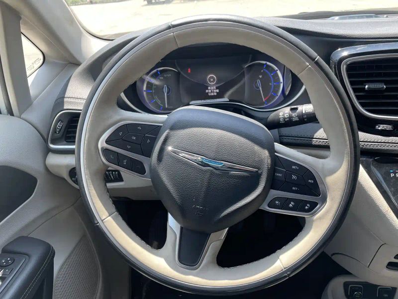 dajielong dodge_grand_caravan_phev