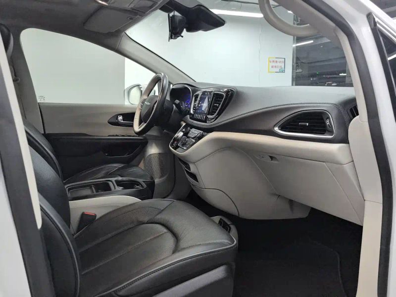 dajielong dodge_grand_caravan_phev