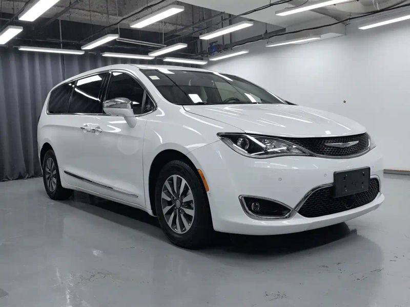 dajielong dodge_grand_caravan_phev
