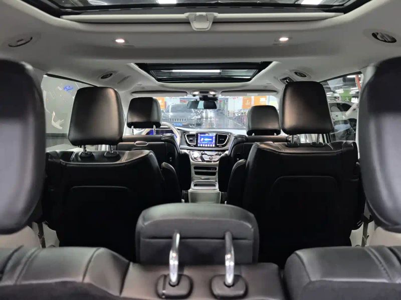dajielong dodge_grand_caravan_phev