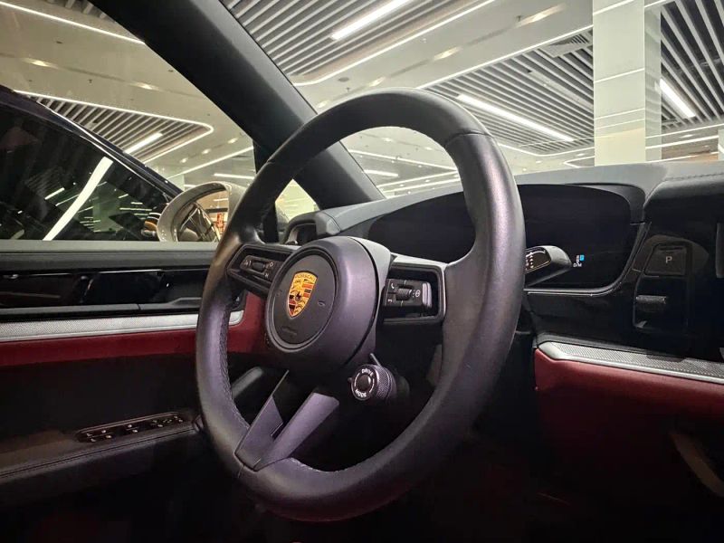 macan cayenne