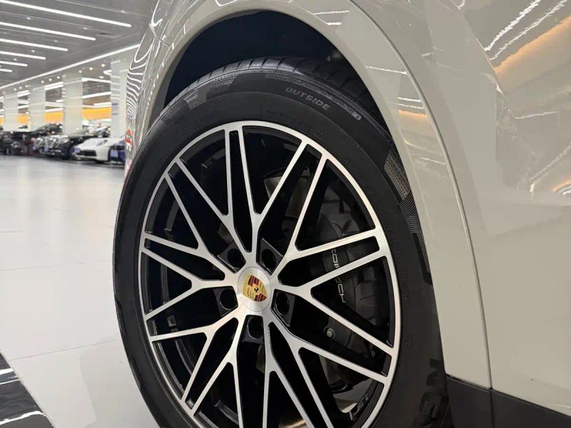 macan cayenne