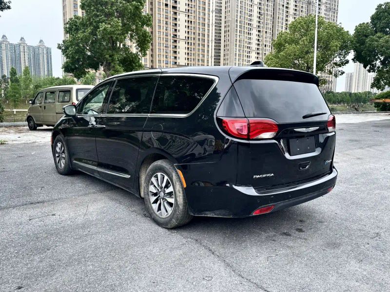 dajielong dodge_grand_caravan_phev