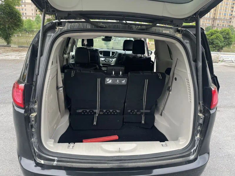 dajielong dodge_grand_caravan_phev