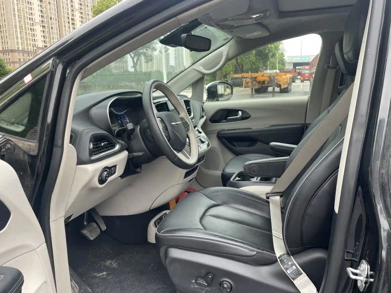 dajielong dodge_grand_caravan_phev