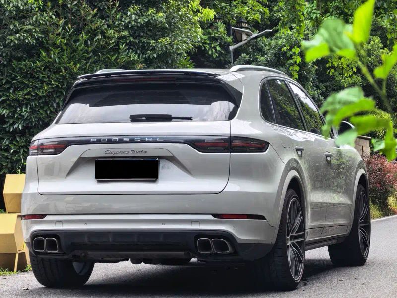 macan cayenne