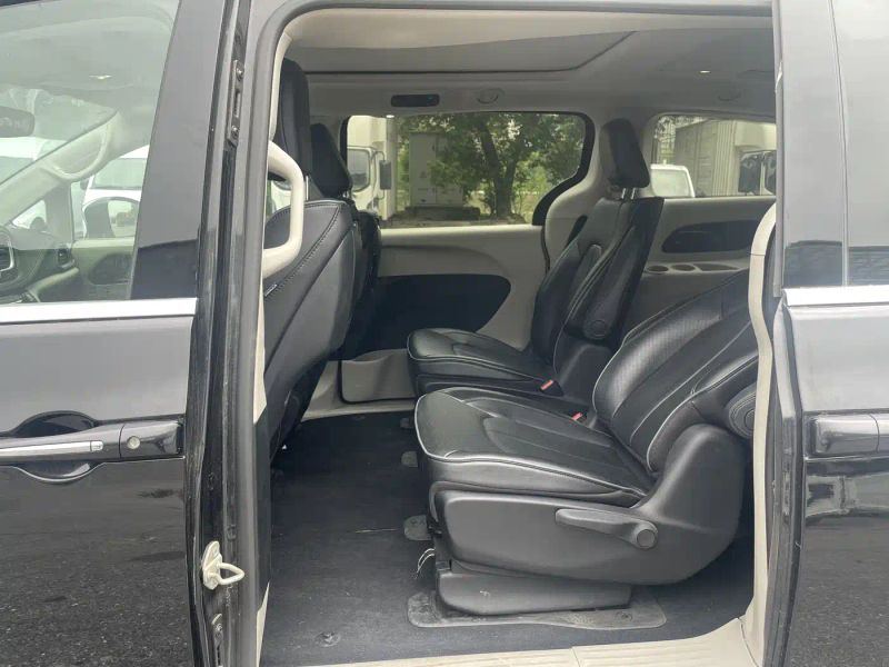 dajielong dodge_grand_caravan_phev