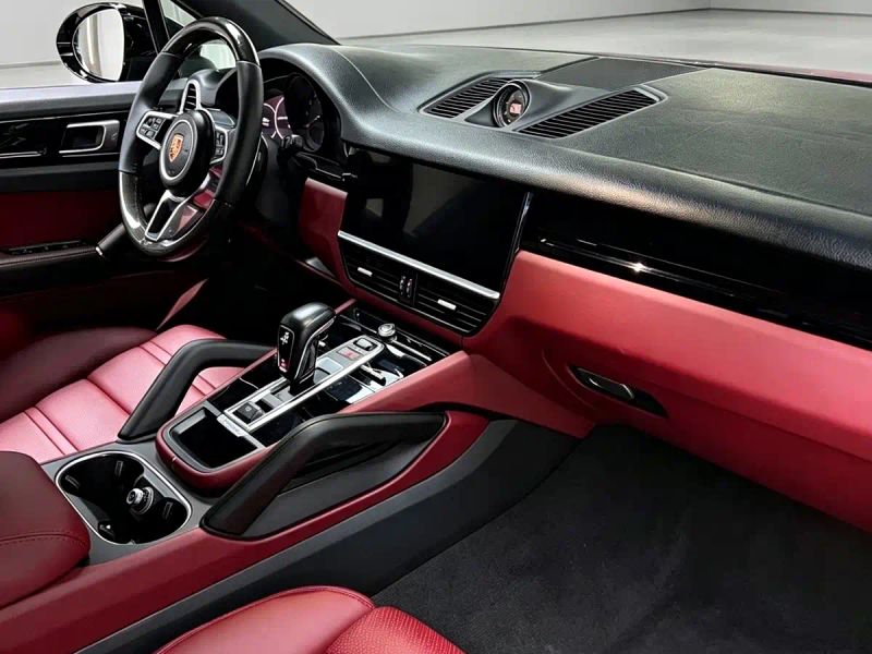 macan cayenne