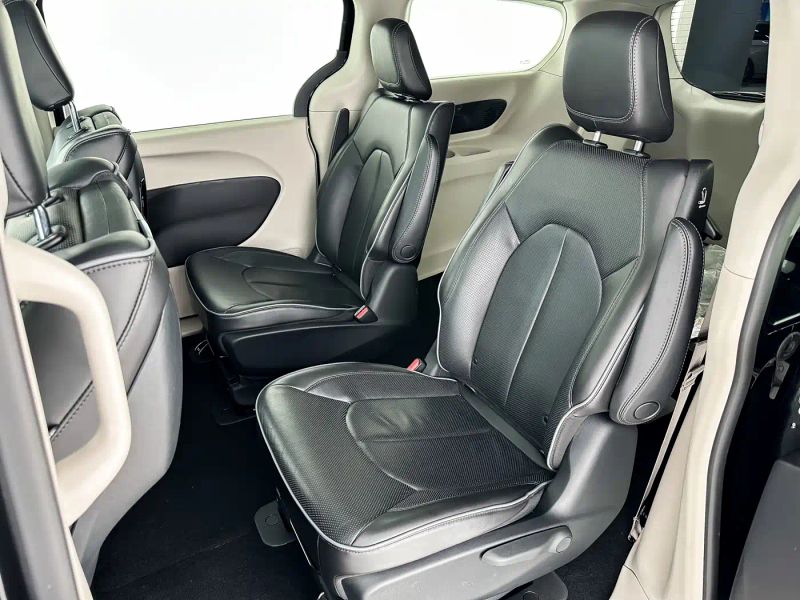 dajielong dodge_grand_caravan_phev
