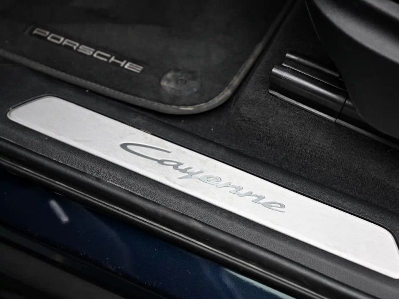 macan cayenne