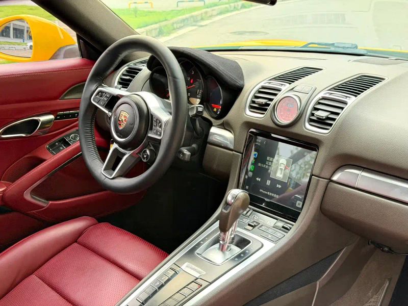 macan cayman