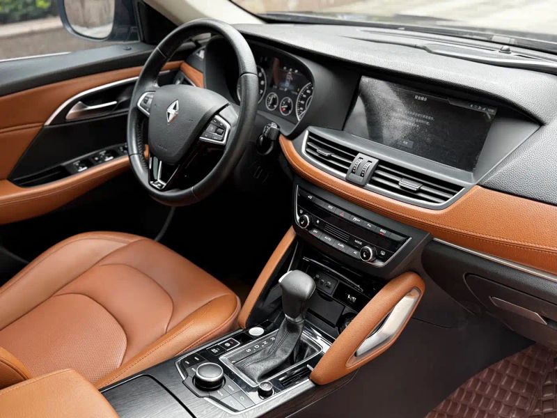 Borgward bx7