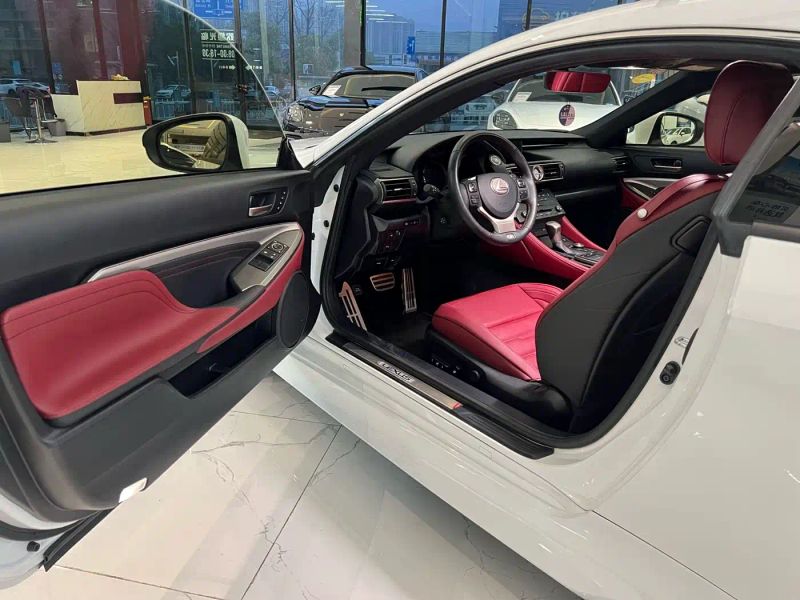 Lexus RC
