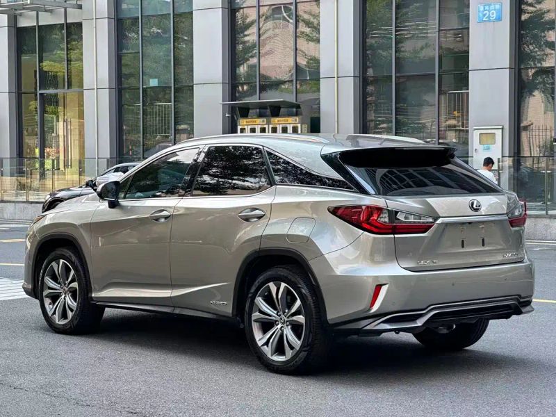 Lexus RX