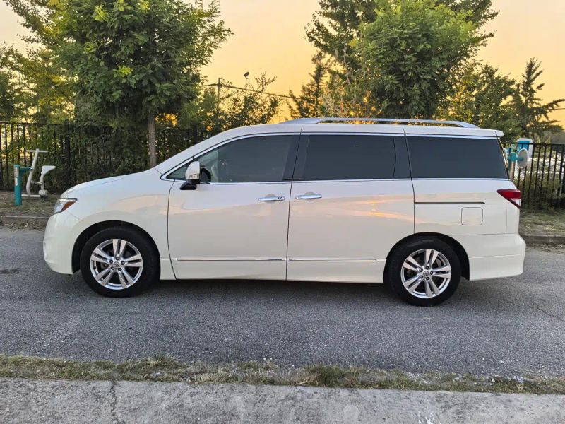 Nissan quest