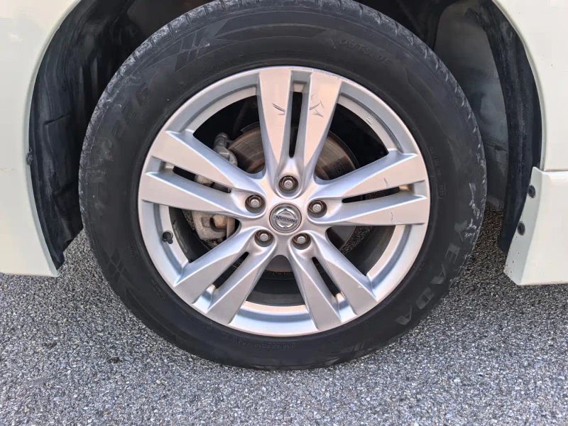Nissan quest