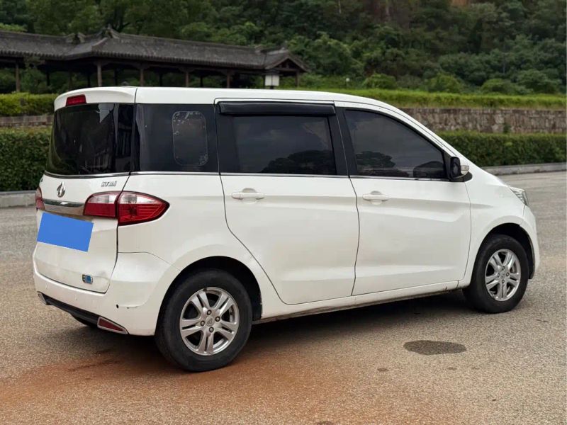 Changan_oshan ev