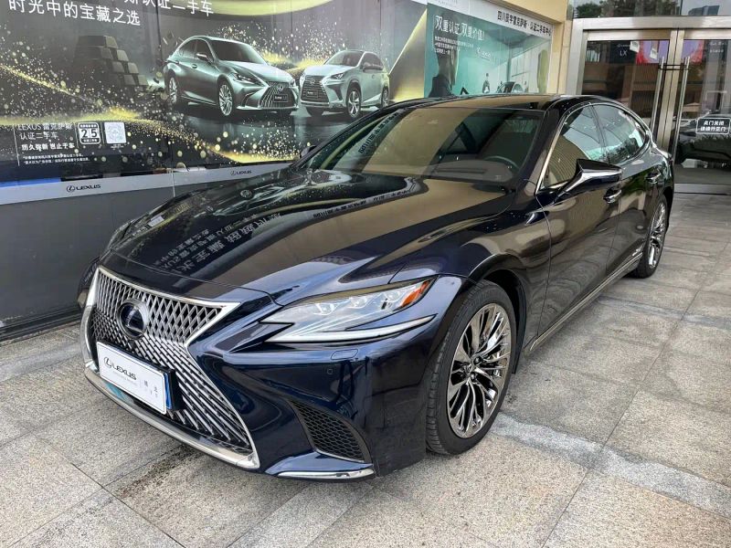 Lexus LS
