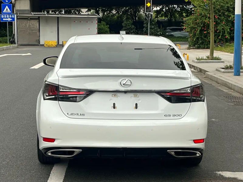 Lexus GS