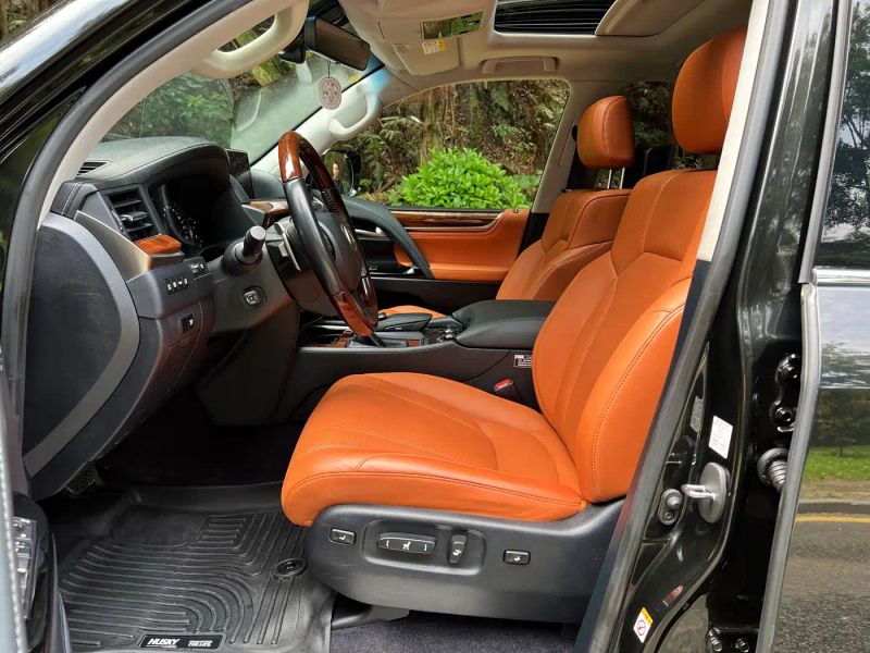 Lexus LX