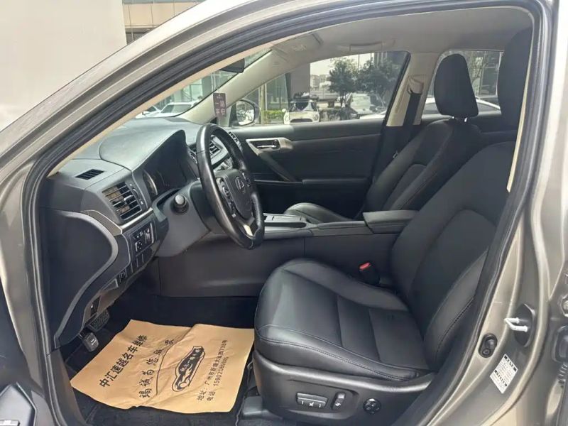 Lexus ct
