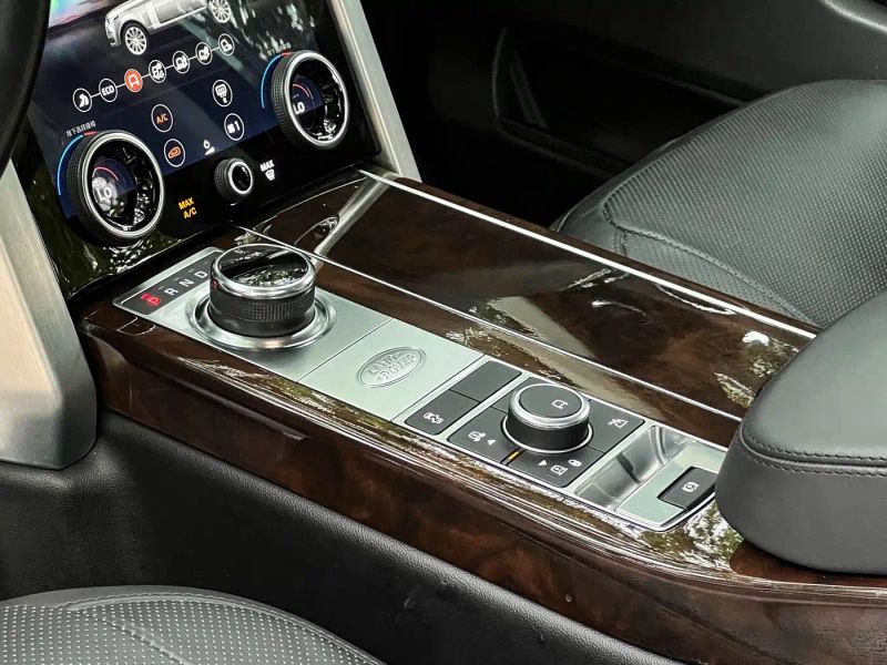 Land_rover range-rover