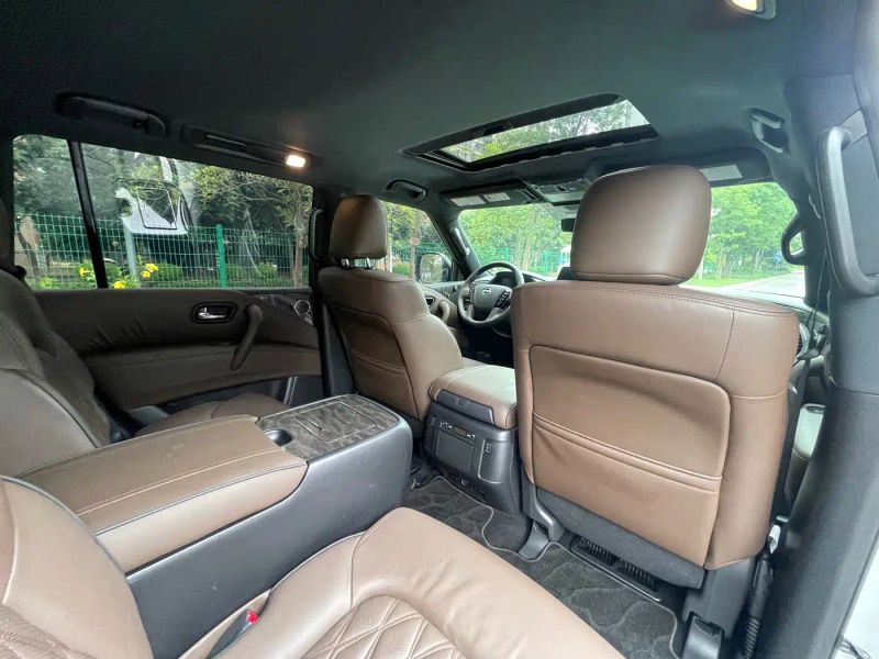Nissan armada