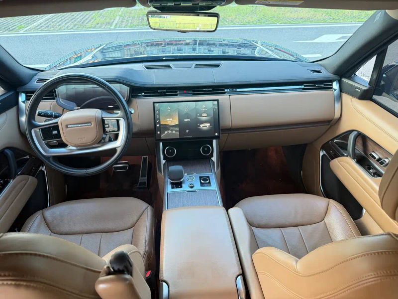 Land_rover range-rover