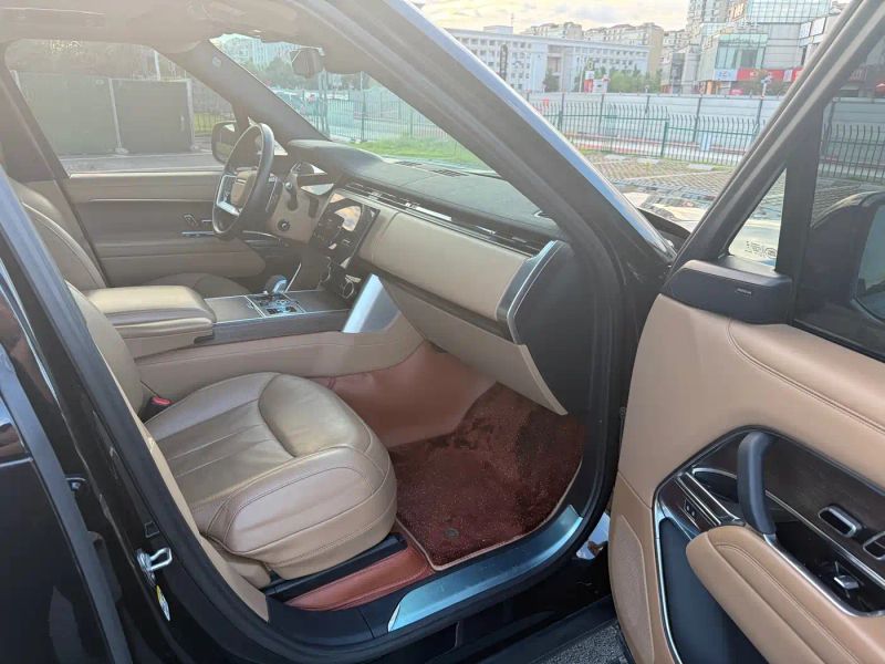 Land_rover range-rover