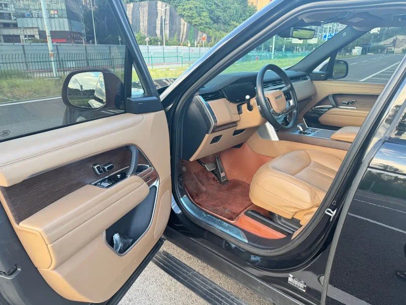 Land_rover range-rover