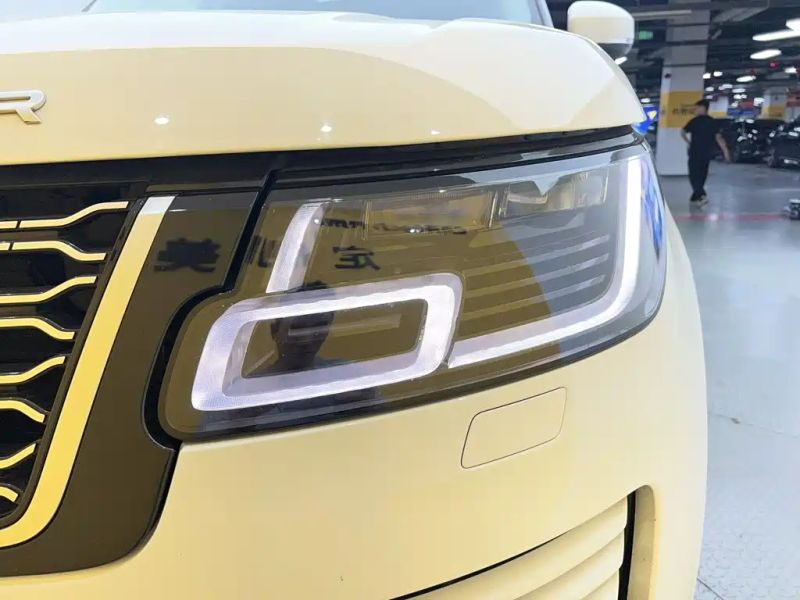 Land_rover range-rover