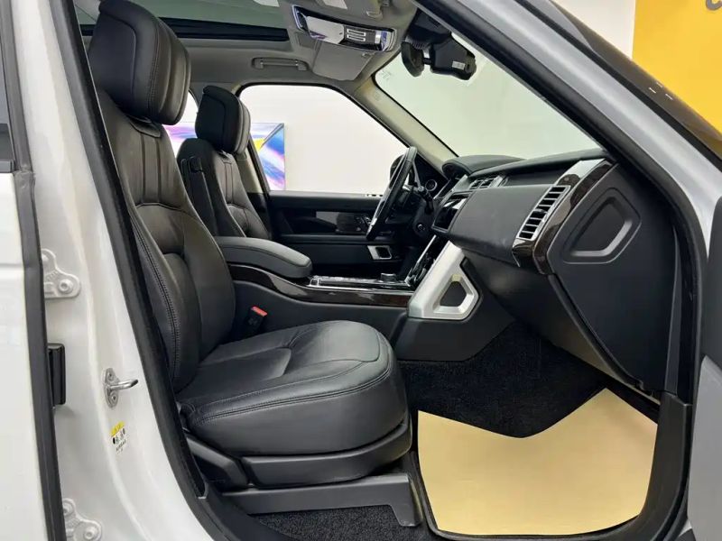 Land_rover range-rover