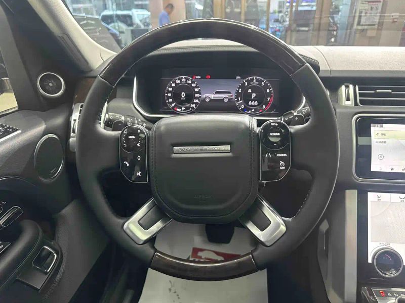 Land_rover range-rover