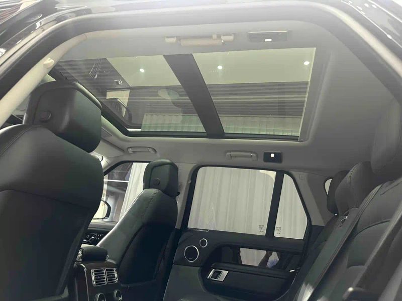 Land_rover range-rover