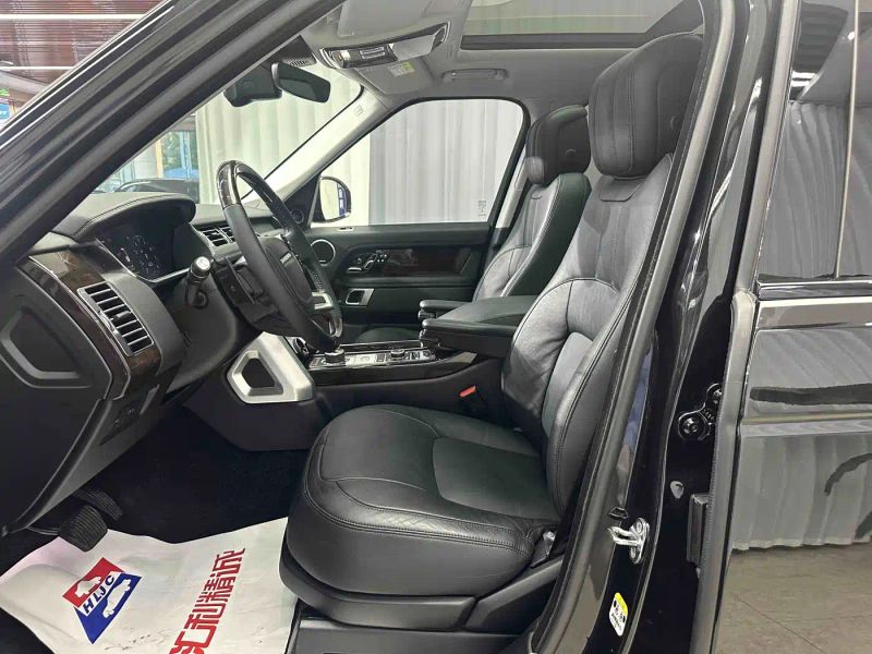 Land_rover range-rover