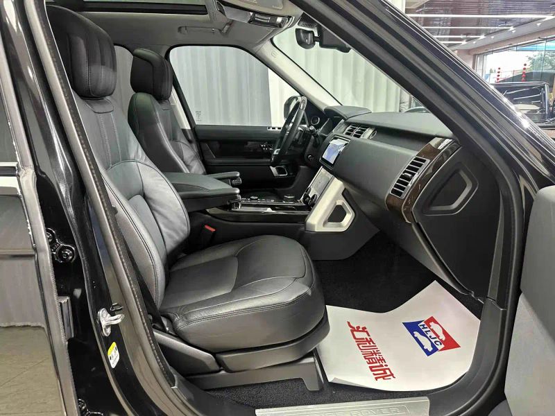 Land_rover range-rover