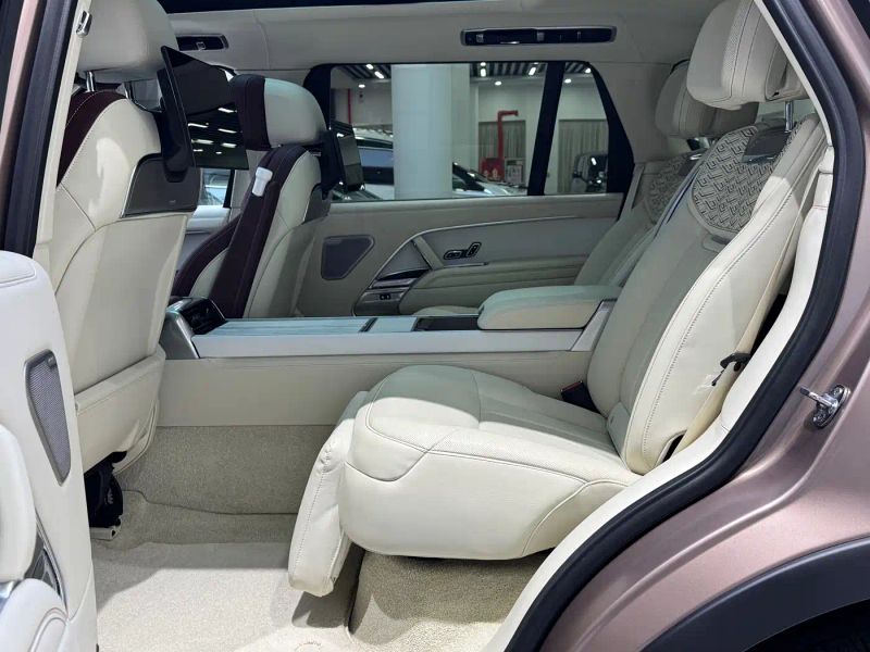 Land_rover range-rover