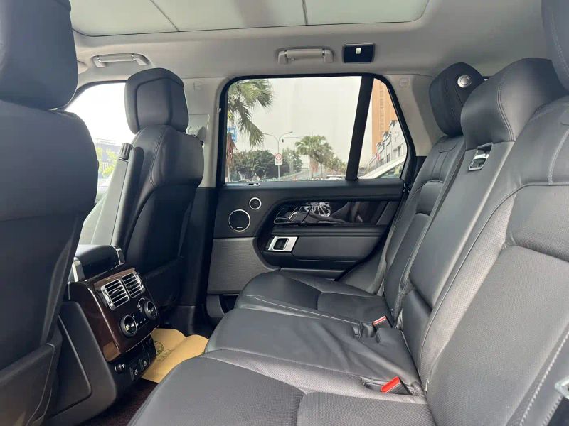 Land_rover range-rover