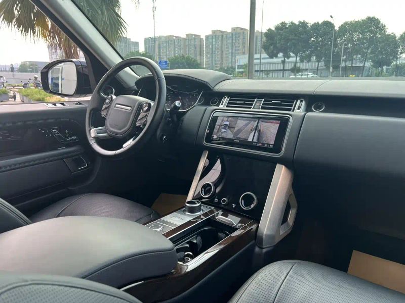 Land_rover range-rover