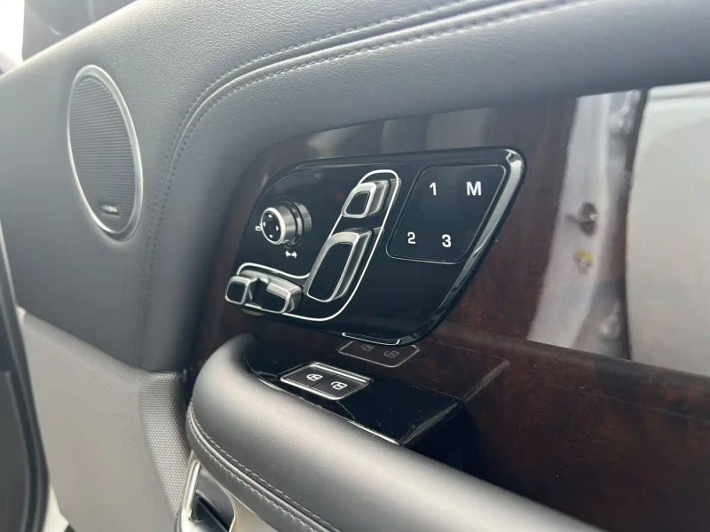 Land_rover range-rover