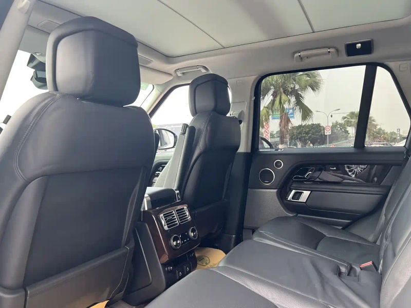 Land_rover range-rover