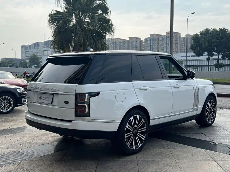 Land_rover range-rover