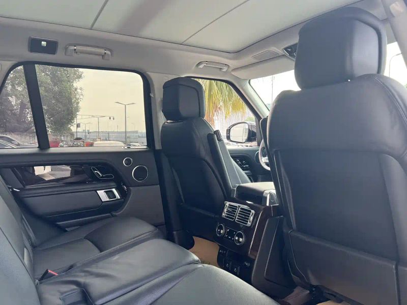 Land_rover range-rover