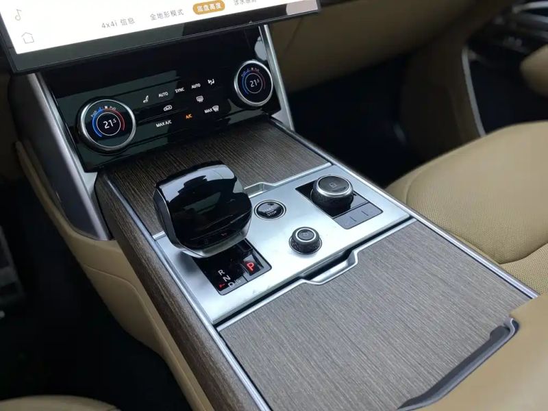 Land_rover range-rover