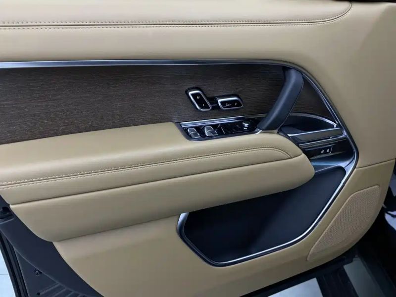 Land_rover range-rover